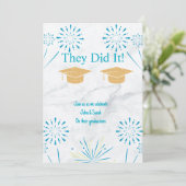 Twin Graduation Party Sparklers Afstuderen Feestdagenkaart (Staand voorkant)