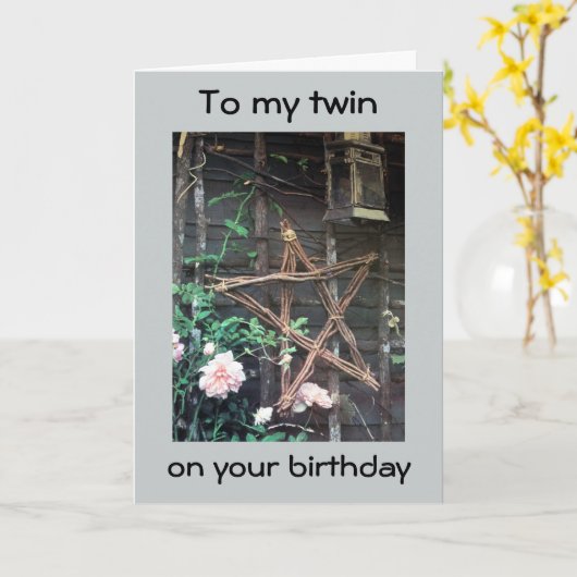 TWIN-JE BENT EEN STAR OP JE BIRTHDAAGKAART KAART (Gele Bloem)