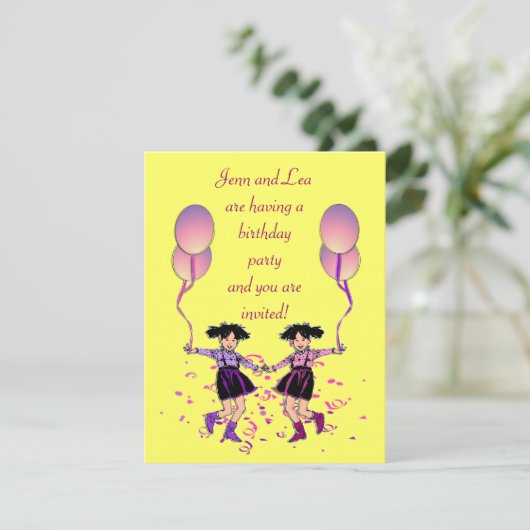 Twin Meisje Verjaardagsfeestje uitnodiging (Staand voorkant)