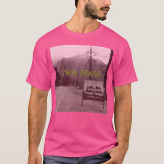 Twin Peaks Welkom Teken Met Mountain Uitzicht Foto T-shirt