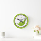 Twin Peas in een Pod Green Polka gepersonaliseerde Ronde Klok (Huis)