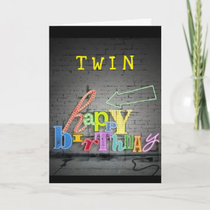**TWIN** SCHRIJVEN IS OP DE WALL BIRTHDAY KAART