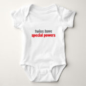 Twin Special Powers Rood Romper (Voorkant)