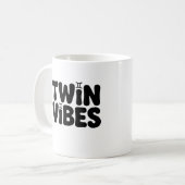 Twin Vibes Mok – Gemini Zodiac Coffee Cup (Voorkant links)