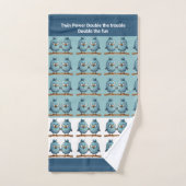 Twin Whimsical Birds Blauw Dubbel probleem Bad Handdoek (Handdoek)
