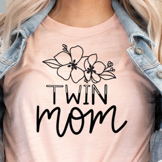 Twinin Ma Trendy Wild Flowers Script T-shirt