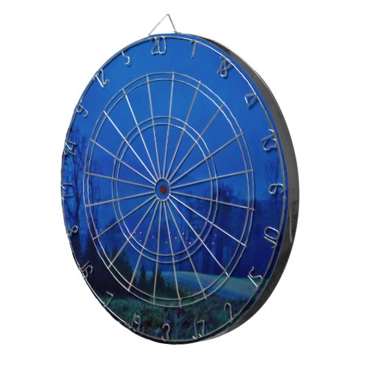 Twinkellichten in een blauw gebergte dartbord (Voorkant Rechts)