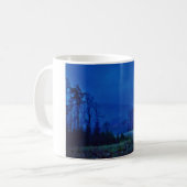 Twinkellichten in een blauw gebergte koffiemok (Voorkant links)