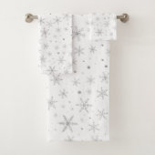 Twinkle Snowflake -Silver Grey & White- Bad Handdoek (Insitu)