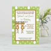 TWINS Baby aap 5x7 1e verjaardag uitnodiging (Staand voorkant)