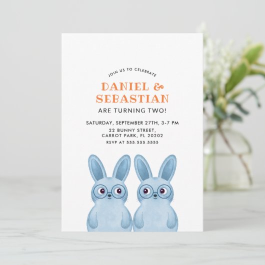 Twins Bunny Verjaardagsfeestje voor Baby Boys Kaart (Staand voorkant)