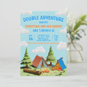 Twins Camping Double Adventure wacht op verjaardag Kaart (Staand voorkant)