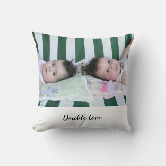 Twins Double Love, Hearts Pattern Kussen (Voorkant)