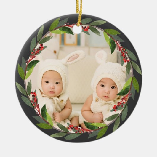 Twins First Kerstmis Waterverf WreatPhoto Grey Keramisch Ornament (Voorkant)