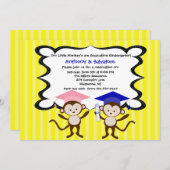 Twins Monkeing Around Afstuderen Invitation Kaart (Voorkant / Achterkant)