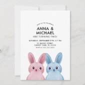 Twins Verjaardag met blauwe en roze konijnen Kaart (Voorkant)