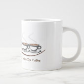 Twintig mannen hebben twee keer de koffie nodig -  grote koffiekop (Rechts)