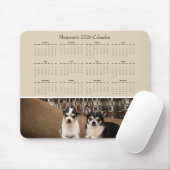Two Adorable Chihuahuas on a Sofa – 2026 Calendar Muismat (Met muis)