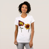 Two Daylilies having a Chat T-shirt (Voorkant volledig)