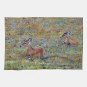 Two Deer Baby Deer Resting Meadow Art Handdoek (Horizontaal)