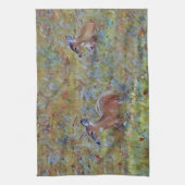 Two Deer Baby Deer Resting Meadow Art Handdoek (Verticaal)