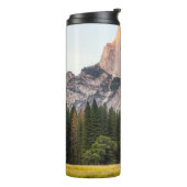 TWO DEER IN FRONT OF HALF DOME IN YOSEMITE VALLEY  THERMOSBEKER (Gedraaid links)