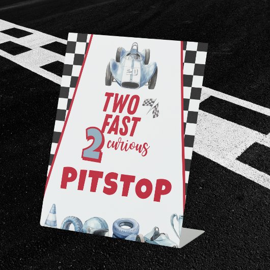 Two Fast 2nd birthday Boy Racing Car Pitstop Reclamebord Met Voetstuk