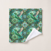 Two images showcasing towels with an intricate  bad handdoek (Wasdoekje)