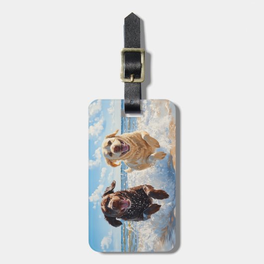 Two Labrador Retrievers on Beach Bagagelabel (Voorkant verticaal)