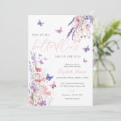 Two Little Butterflies Baby Shower Photo QR Code Kaart (Staand voorkant)