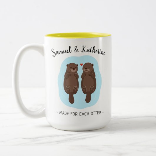 Two Lovely Cute Otters Custom Name Valentine's Day Tweekleurige Koffiemok (Links)
