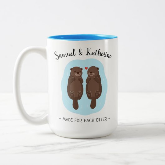Two Lovely Cute Otters Custom Name Valentine's Day Tweekleurige Koffiemok (Links)