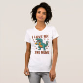 Two Moms Pride Dinosaur Vector T-Shirt Ontwerp_1 (Voorkant volledig)