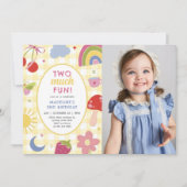 Two Much Fun Retro Hand Drawn 2nd Birthday Photo Kaart (Voorkant)