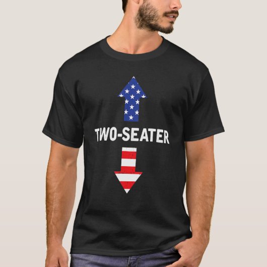 Two Seater Arrow 4th of July American Flag Two Zee T-shirt (Voorkant)