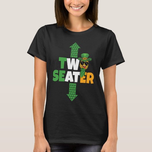 Two Seater St Patricks Day Upside Down Pineapple S T-shirt (Voorkant)