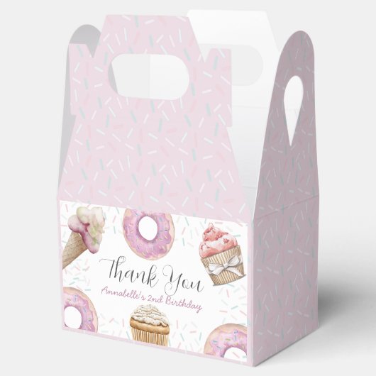 Two Sweet Cupcake & Donuts Girl 2nd Birthday Bedankdoosjes (Geopend)