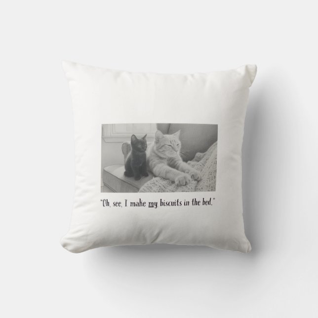 Two Tunnels Cat Pillow  Kussen (Voorkant)