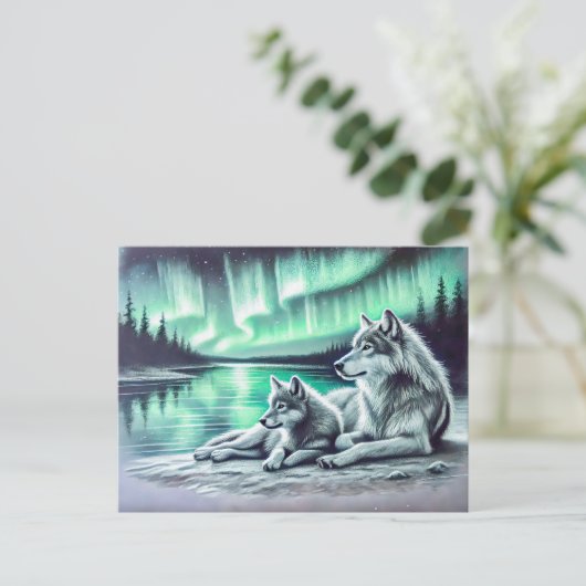 Two Wolves at the Waters Edge with Northern Lights Briefkaart (Staand voorkant)