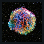 Tycho Supernova SN 1572 NASA Ruimtefoto Poster<br><div class="desc">SN 1572, of B Cassiopeiae, was een supernova van Type Ia in de constellatie Cassiopeia, één van de acht supernovae die zichtbaar is voor het n@ked oog in historische records. Het verscheen begin november 1572 en werd door veel mensen onafhankelijk ontdekt.</div>