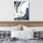 Tyfoon Chaba over de Ryukyu-eilanden, Japan Canvas Afdruk (Insitu (Slaapkamer))