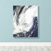 Tyfoon Chaba over de Ryukyu-eilanden, Japan Canvas Afdruk (Insitu (Houten vloer))