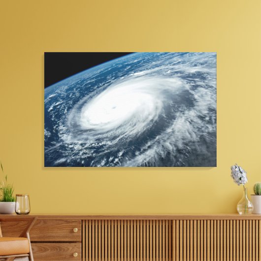 Tyfoon Hinnamnor. Canvas Afdruk (Insitu (Woonkamer))