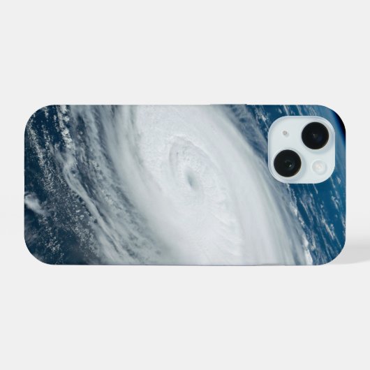 Tyfoon Hinnamnor. iPhone 15 Case (Achterkant horizontaal)