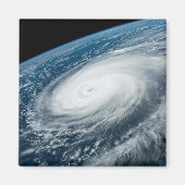 Tyfoon Hinnamnor. Magneet (Voorkant)