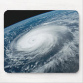 Tyfoon Hinnamnor. Muismat (Voorkant)