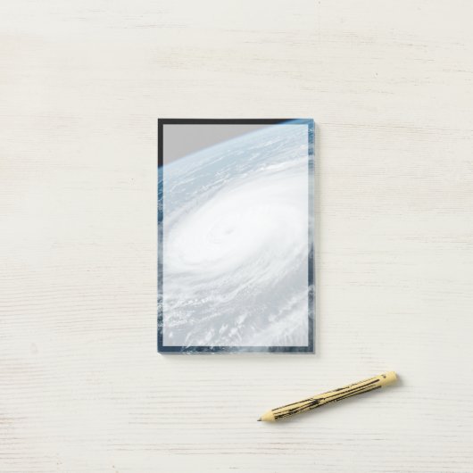 Tyfoon Hinnamnor. Post-it® Notes (Op bureau)