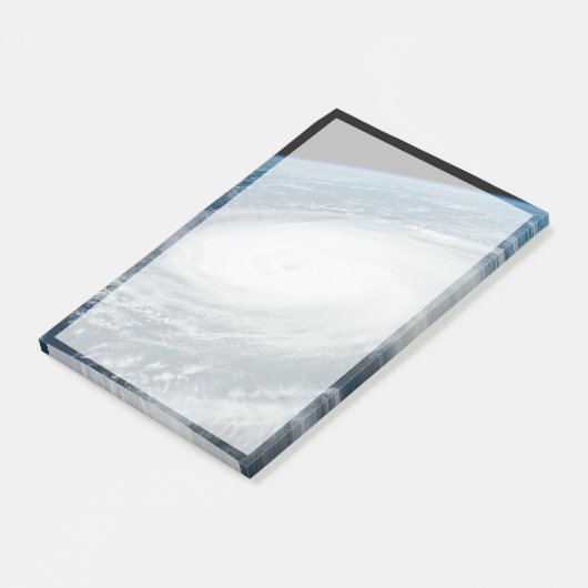 Tyfoon Hinnamnor. Post-it® Notes (Schuin)