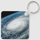 Tyfoon Hinnamnor. Sleutelhanger (Achterkant)