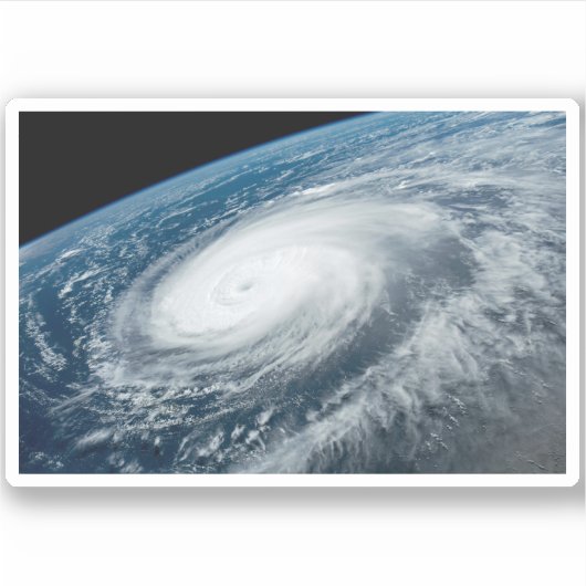 Tyfoon Hinnamnor. Sticker (Voorkant)